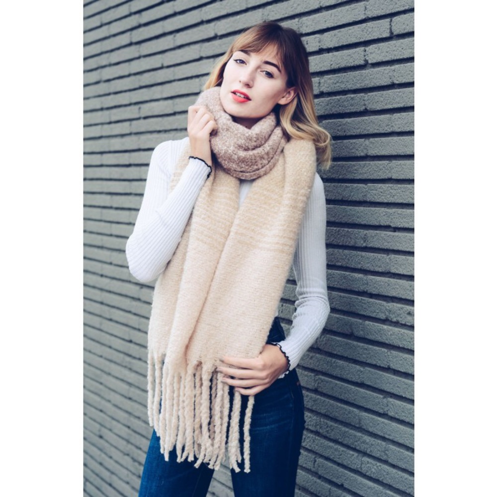 Ombre Knit Tassel Scarf